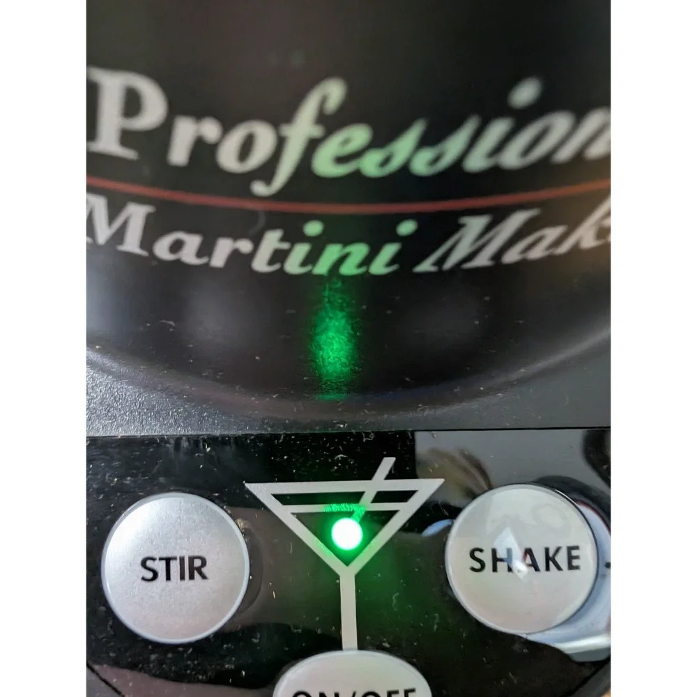Waring Pro Professional Quality Electric Martini Maker Shaker WM007 Tested Works